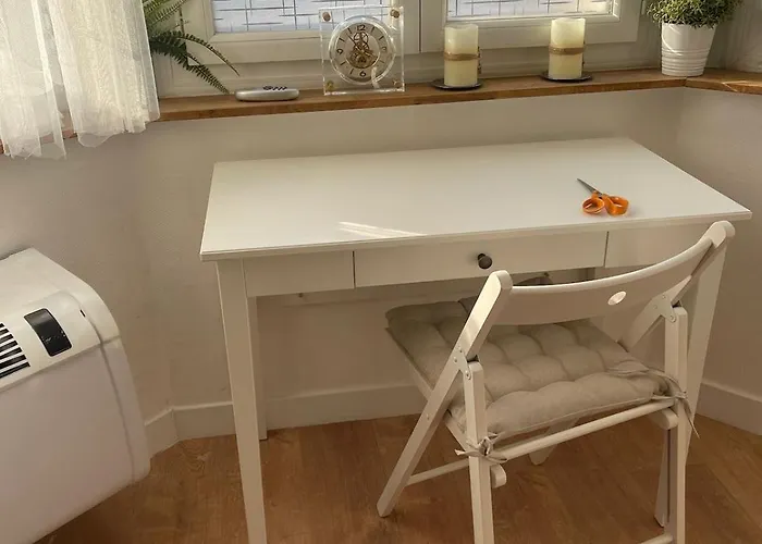 Cozy For 2 People, Ac, Center, 12 Min To * Nizza